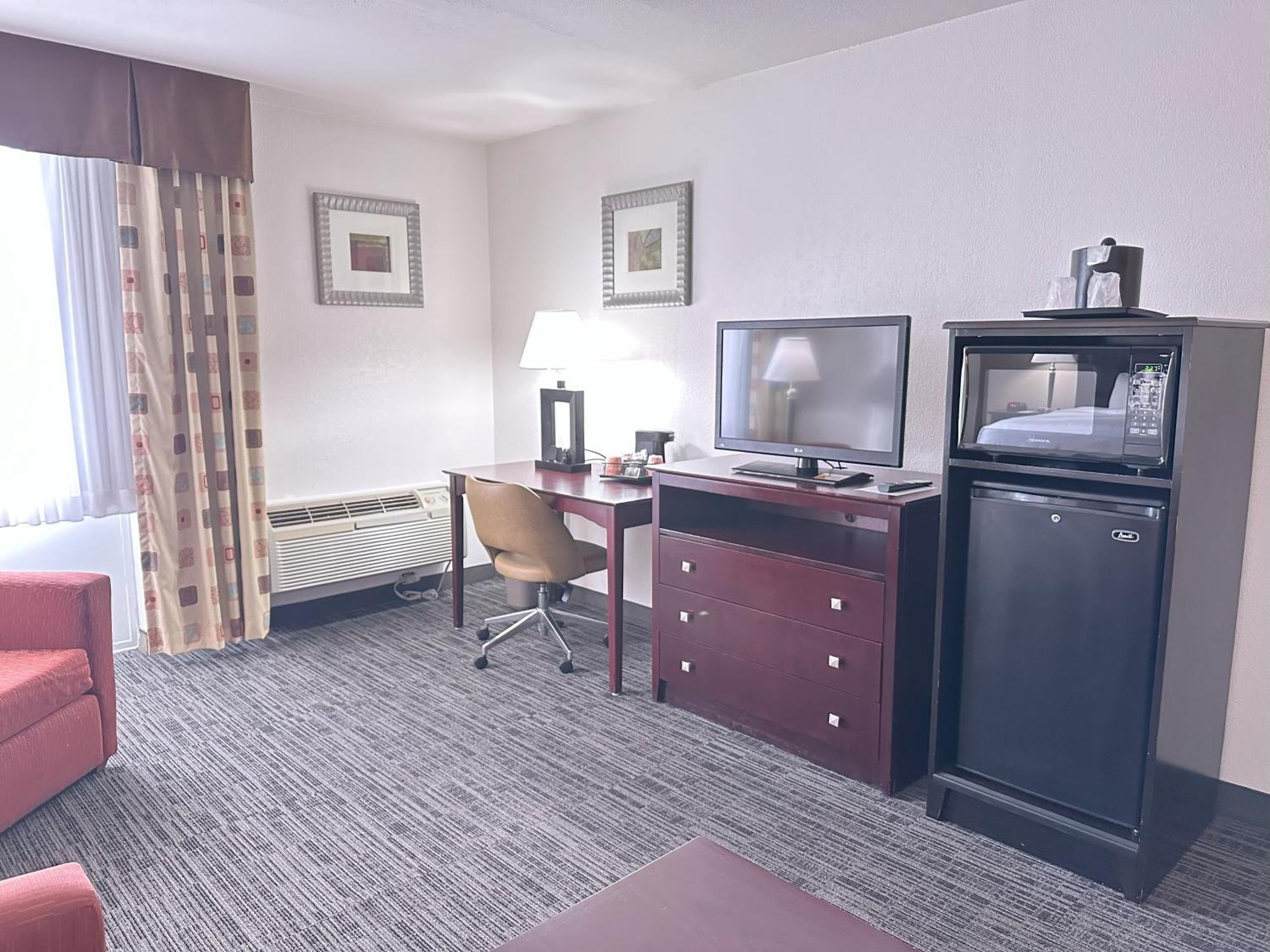 Quality Inn & Suites Эверетт Экстерьер фото
