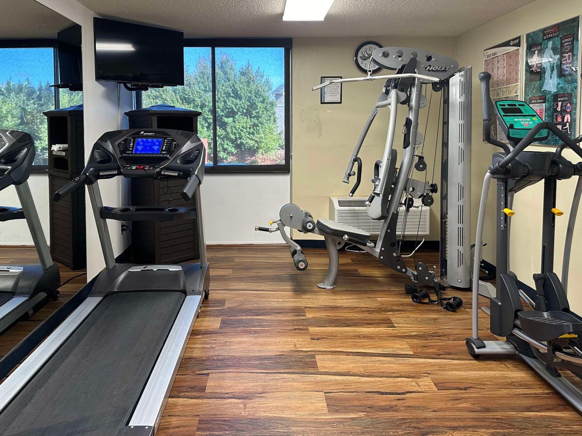 Quality Inn & Suites Эверетт Экстерьер фото